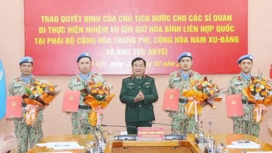 Four Vietnamese officers to leave for UN peacekeeping missions